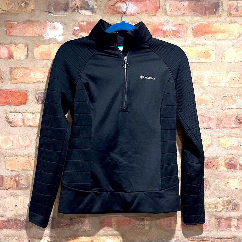 Columbia athletic winter pullover